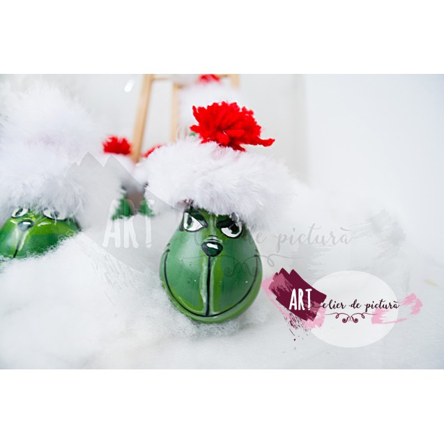 Recycled light bulb "Grinch"