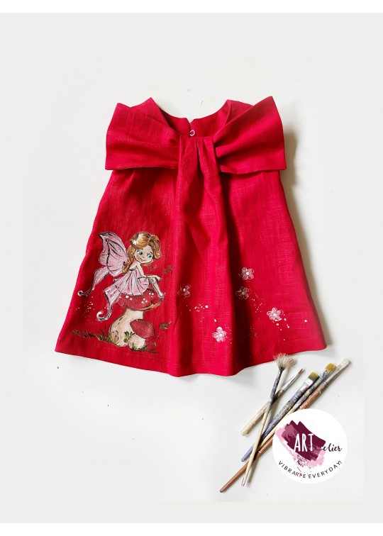 Rochita copii, din material de in premium, prespalat, cu funda, culoare rosu, pictata manual cu zana