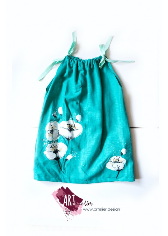 Rochie urbana pentru copii din in, pictata manual, menta cu maci albi