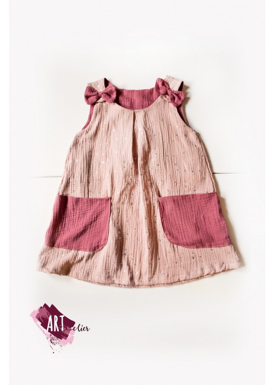 Rochita copii, vaporoasa, de vara, din muselina dubla - roz pudra cu stelute argintii