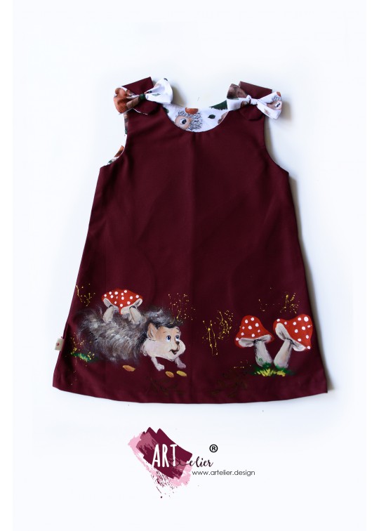 Sarafan-rochita pentru copii, pictat manual, visiniu cu arici - INDISPONIBIL MOMENTAN