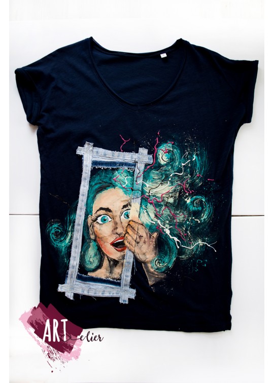 Tricou pictat manual UPcycled ARTistic Glimpse of Curiosity